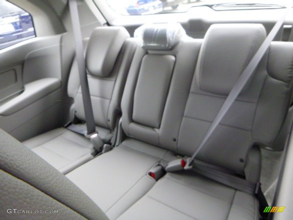 2014 Honda Odyssey Touring Rear Seat Photo #83565135