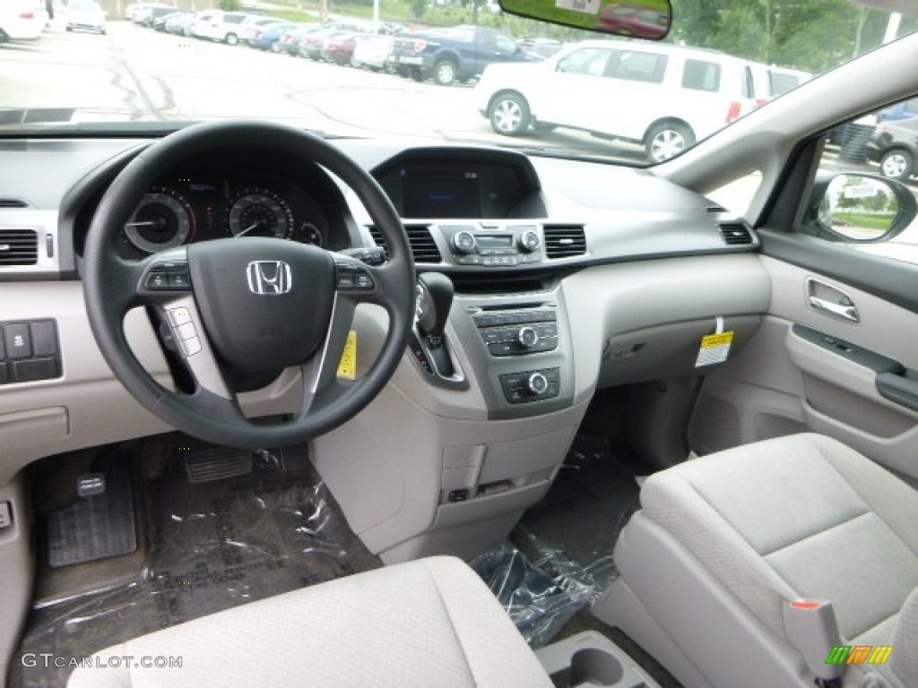 Gray Interior 2014 Honda Odyssey LX Photo #83566050