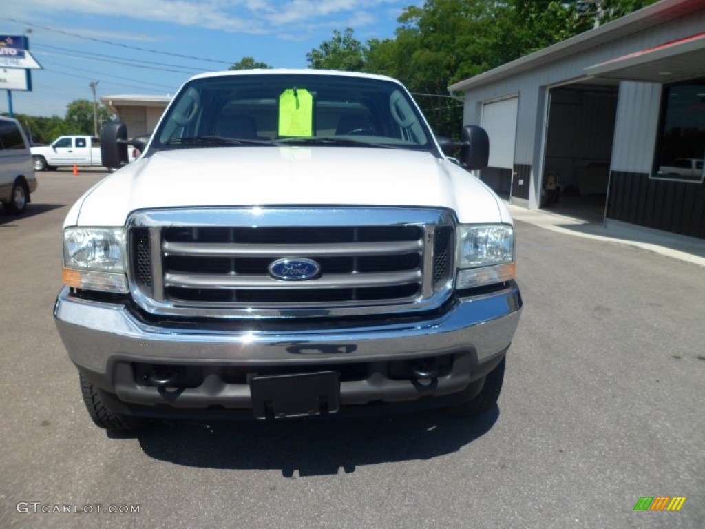 2004 F250 Super Duty XLT Crew Cab 4x4 - Oxford White / Medium Flint photo #3