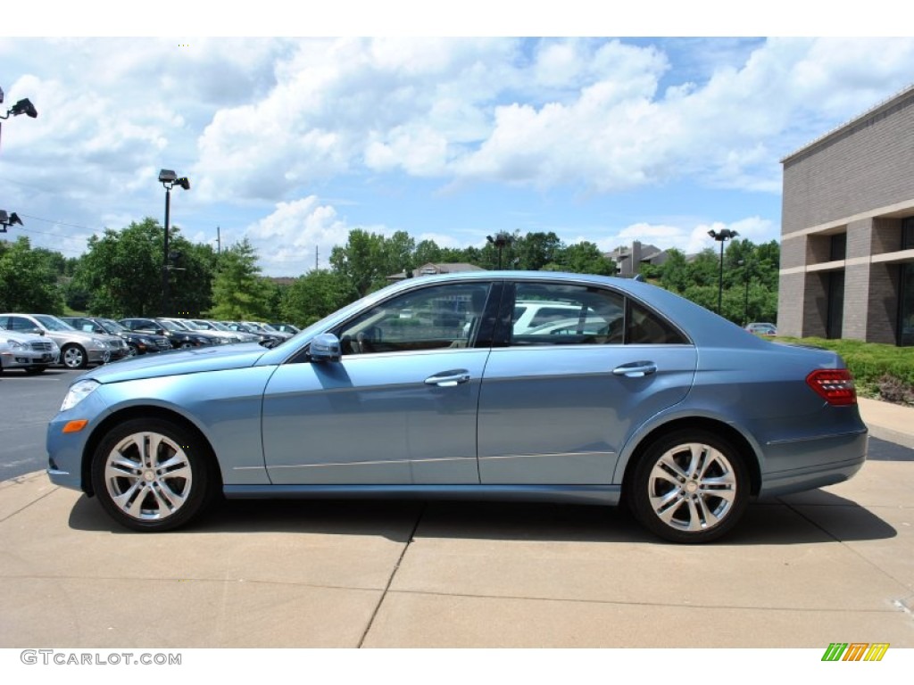 2011 E 350 4Matic Sedan - Quartz Blue Metallic / Almond/Black photo #14