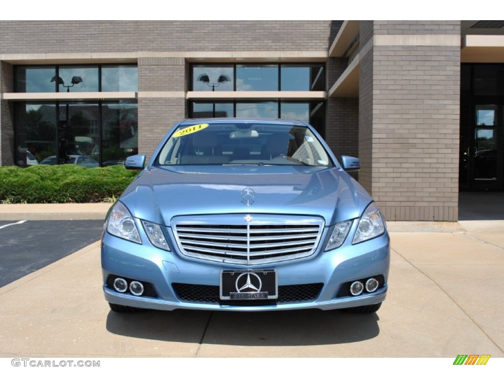 2011 E 350 4Matic Sedan - Quartz Blue Metallic / Almond/Black photo #22
