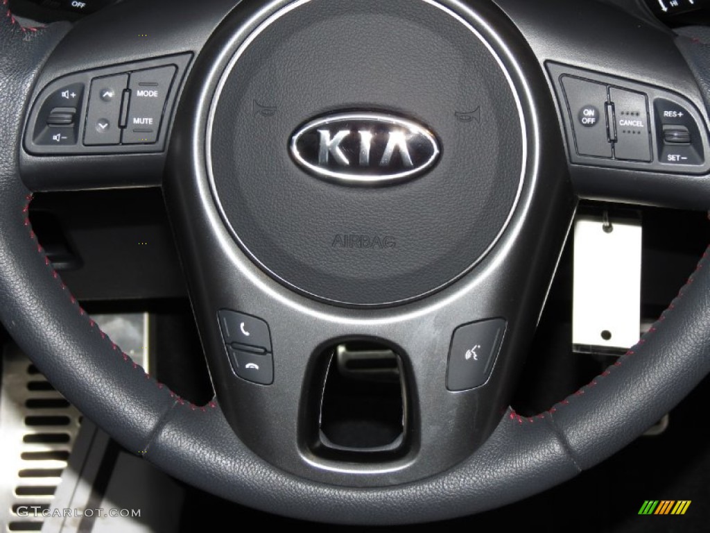 2012 Kia Forte SX Controls Photo #83567232
