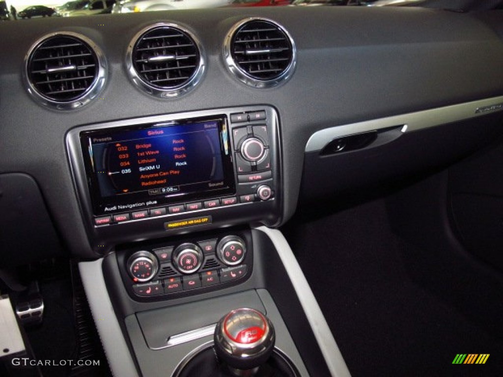 2013 Audi TT RS quattro Coupe Controls Photo #83569446