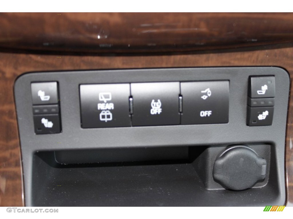 2013 Buick Enclave Leather AWD Controls Photo #83570661