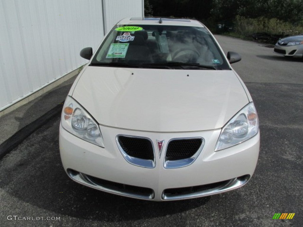 2009 G6 V6 Sedan - White Diamond Tri Coat / Light Taupe photo #5