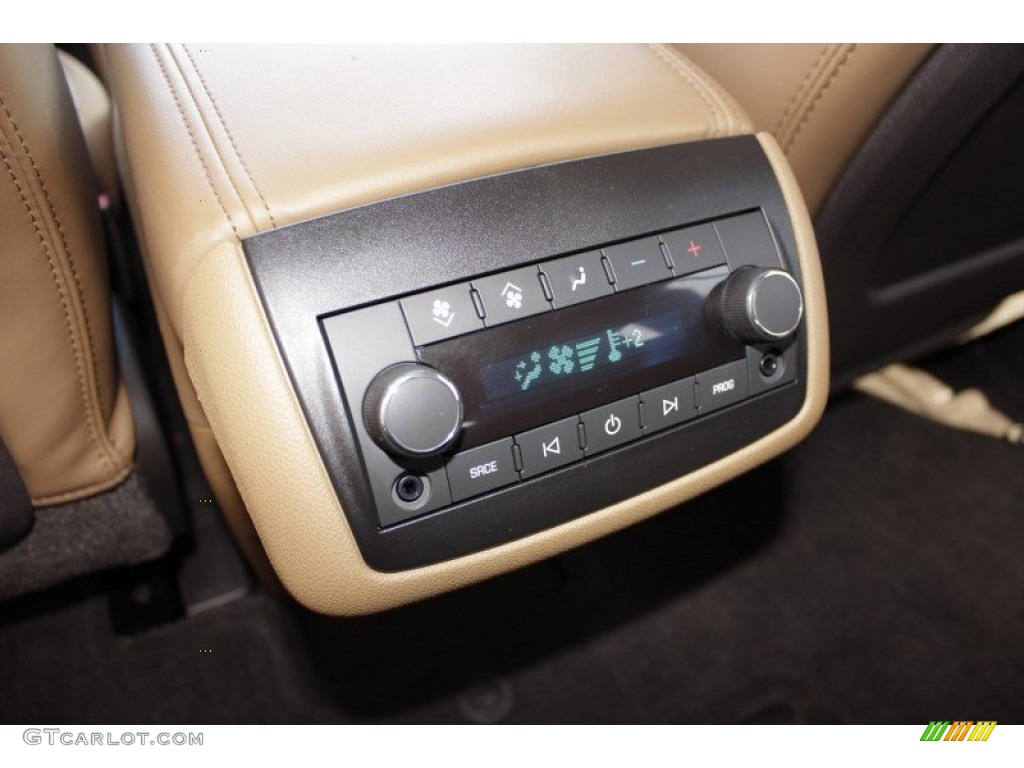 2013 Buick Enclave Leather AWD Controls Photos