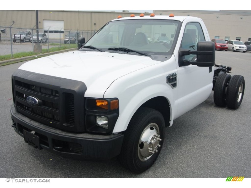 Oxford White 2008 Ford F350 Super Duty XL Regular Cab Chassis Exterior Photo #83572809