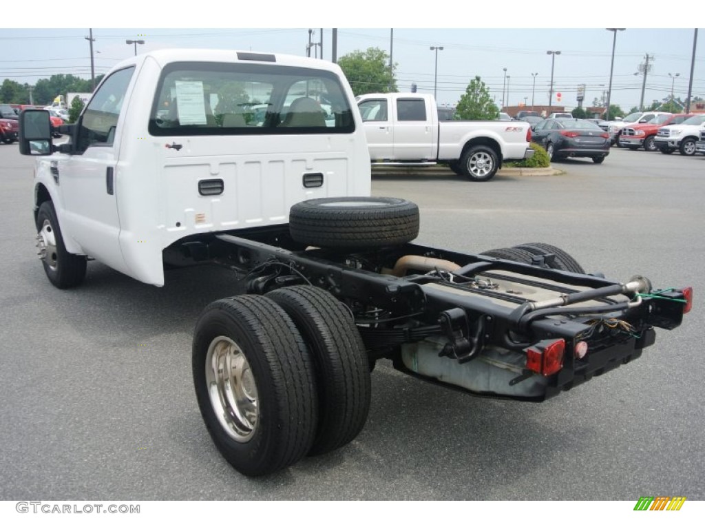 Oxford White 2008 Ford F350 Super Duty XL Regular Cab Chassis Exterior Photo #83572881