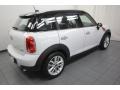 Light White - Cooper Countryman Photo No. 11