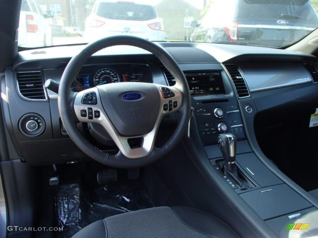 2014 Ford Taurus SEL Charcoal Black Dashboard Photo #83574226