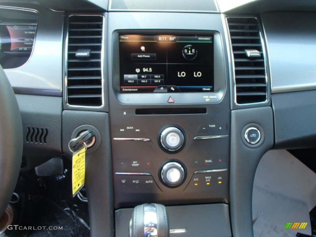 2014 Ford Taurus SEL Controls Photo #83574294