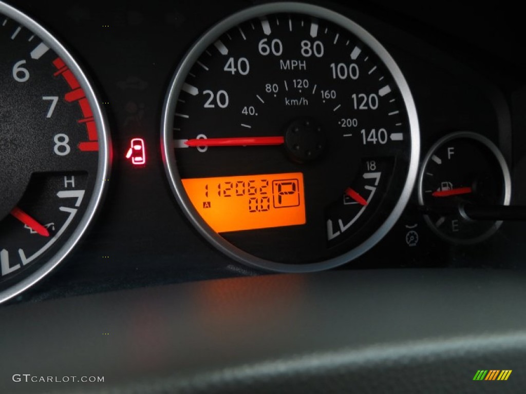 2005 Xterra SE - Night Armor Pearl / Steel/Graphite photo #5