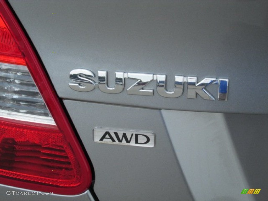 2010 Kizashi SLS AWD - Azure Gray Metallic / Black photo #9