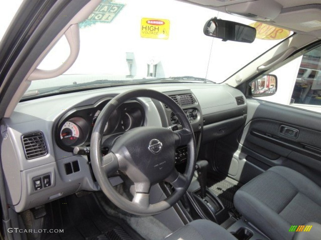 2004 Nissan Frontier SC Crew Cab 4x4 Gray Dashboard Photo #83577313