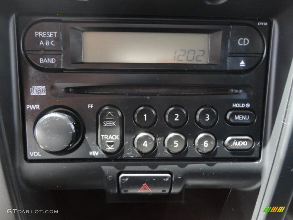 2004 Nissan Frontier SC Crew Cab 4x4 Audio System Photos