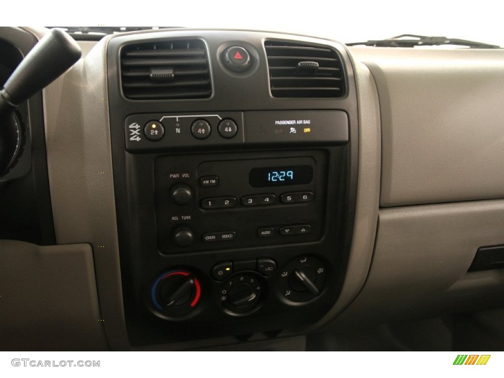 2006 Chevrolet Colorado Extended Cab 4x4 Controls Photos