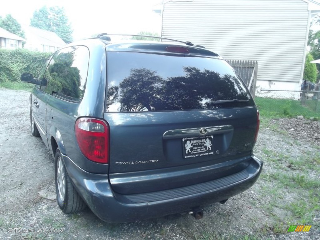2001 Town & Country LXi - Steel Blue Pearl / Sandstone photo #4