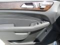Black - ML 350 4Matic Photo No. 6