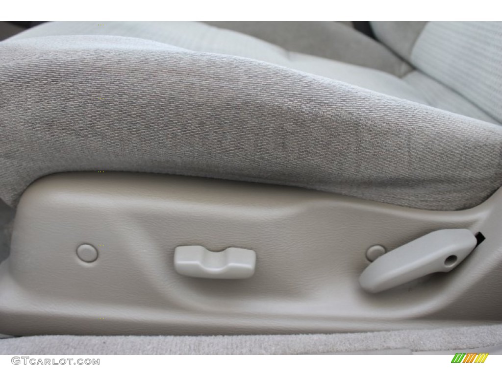2004 Outback Wagon - Seamist Green Pearl / Beige photo #13