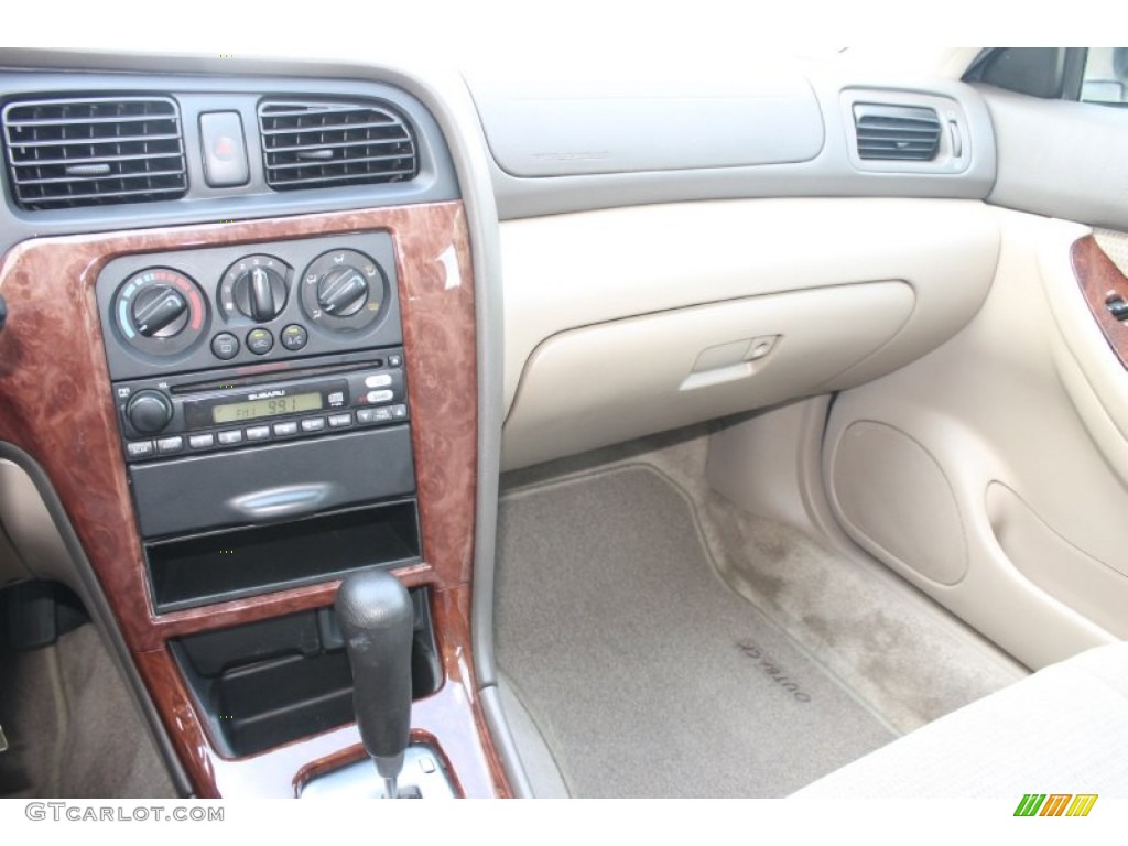 2004 Outback Wagon - Seamist Green Pearl / Beige photo #14