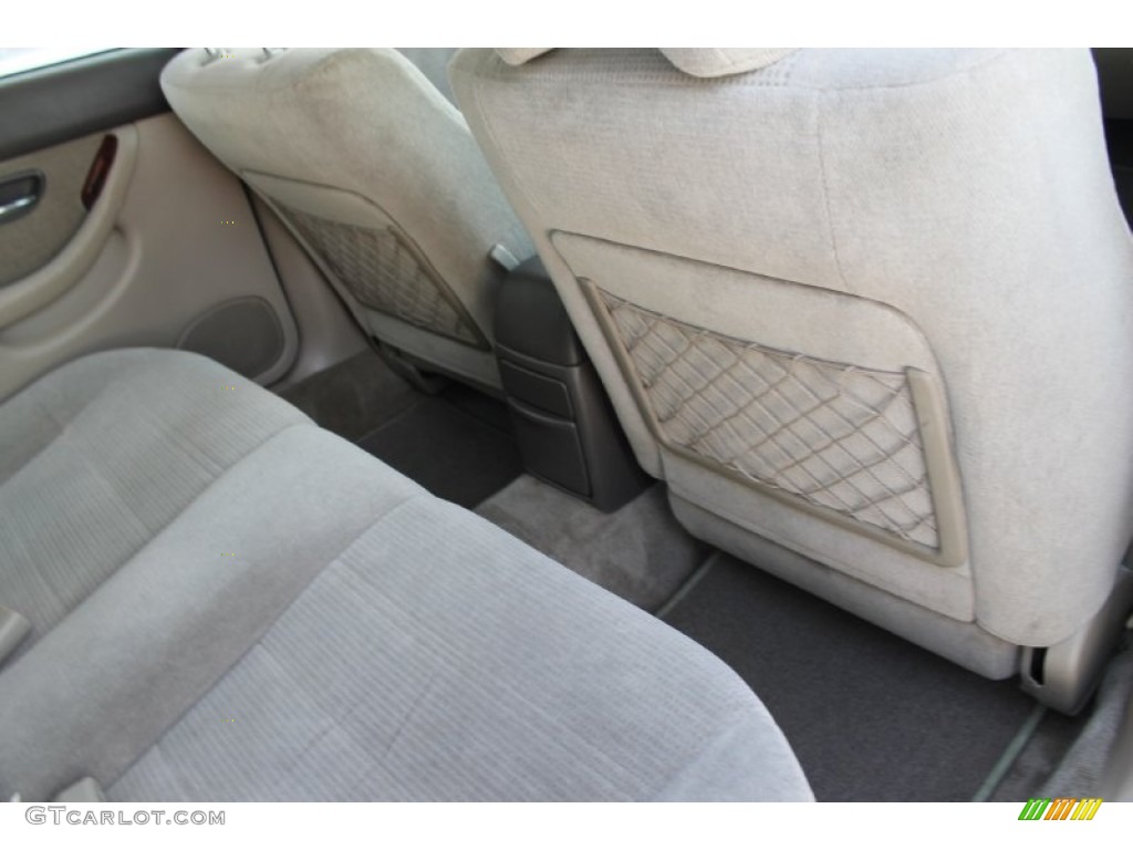2004 Outback Wagon - Seamist Green Pearl / Beige photo #27