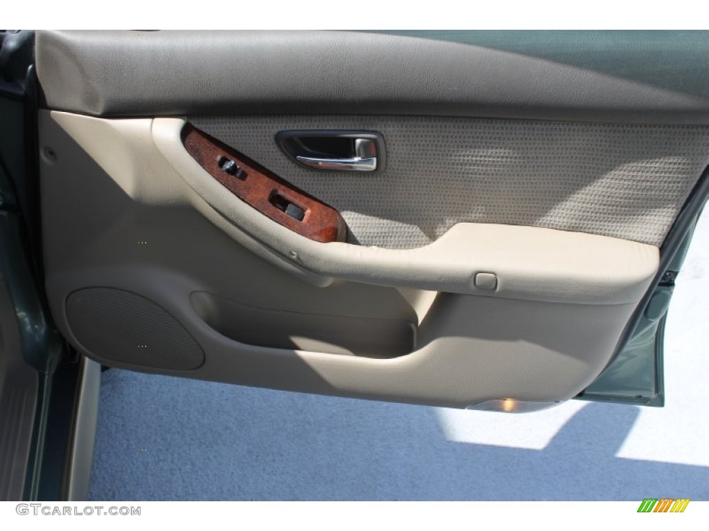 2004 Outback Wagon - Seamist Green Pearl / Beige photo #31