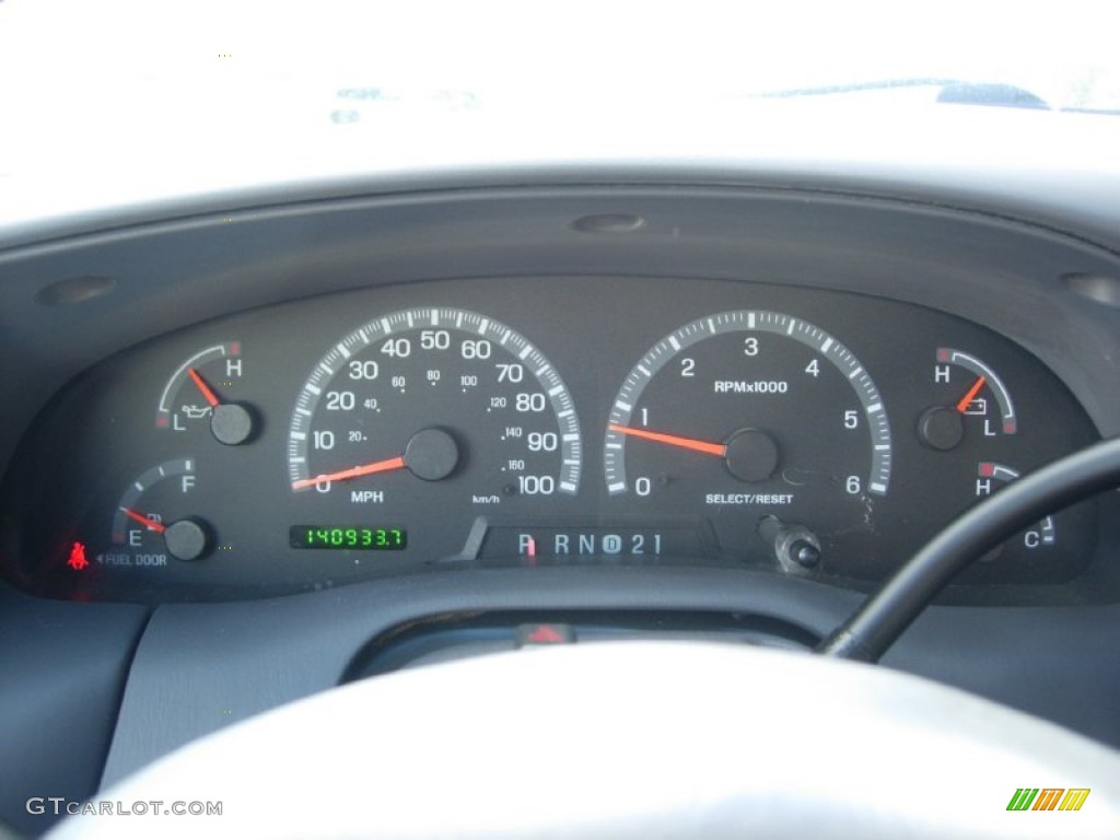 2002 F150 Lariat SuperCrew 4x4 - Dark Highland Green Metallic / Medium Parchment photo #2