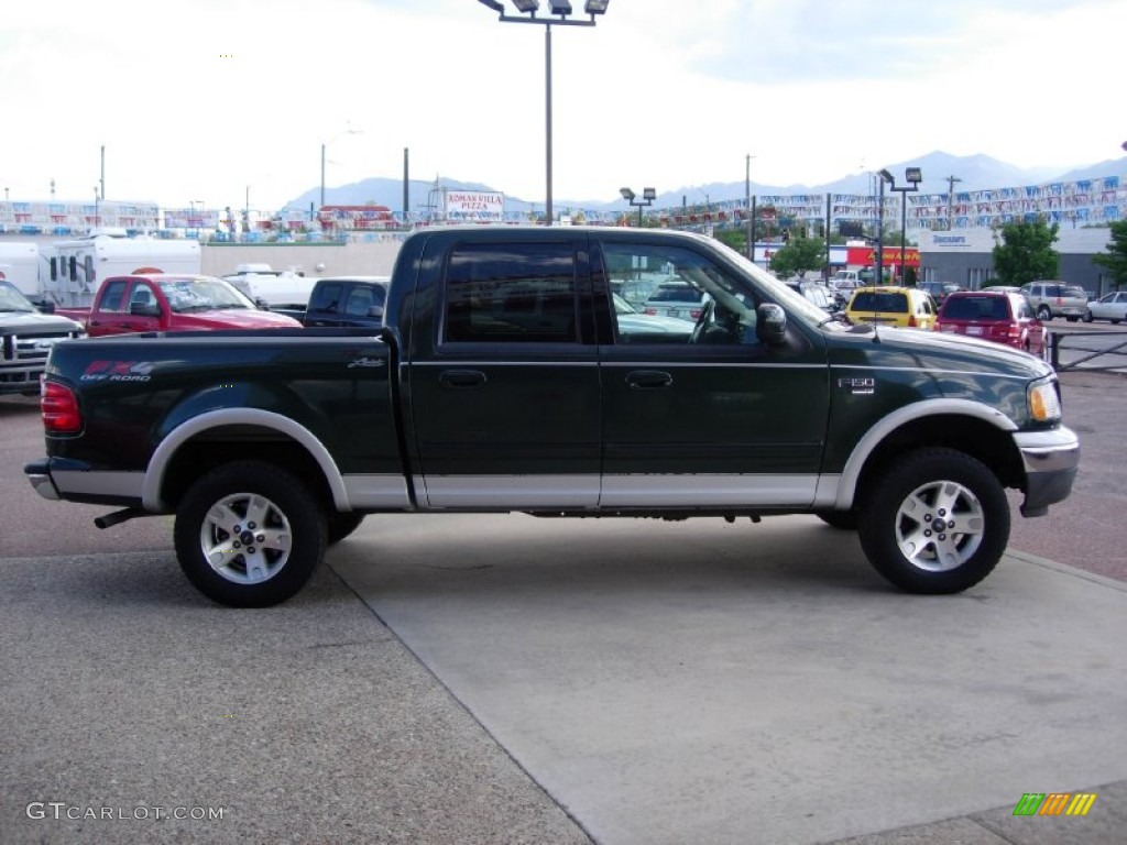 2002 F150 Lariat SuperCrew 4x4 - Dark Highland Green Metallic / Medium Parchment photo #12