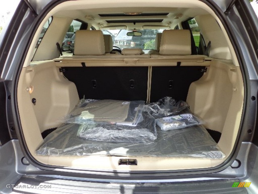 2013 Land Rover LR2 HSE Trunk Photo #83588103