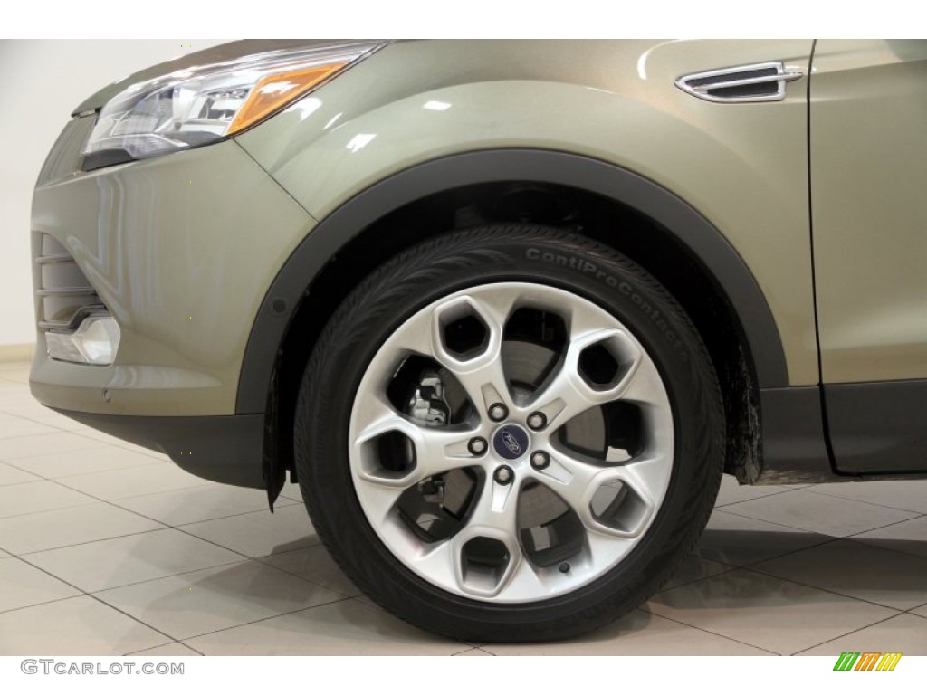 2013 Ford Escape Titanium 2.0L EcoBoost 4WD Wheel Photos