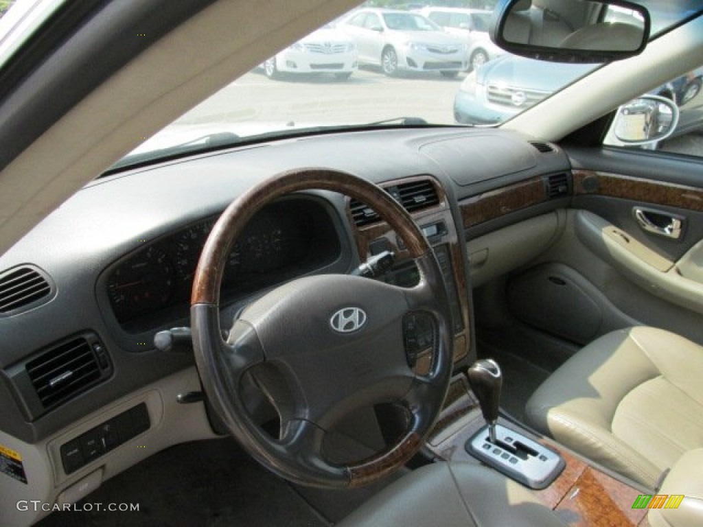 2005 XG350 L - Powder White Pearl / Beige photo #9