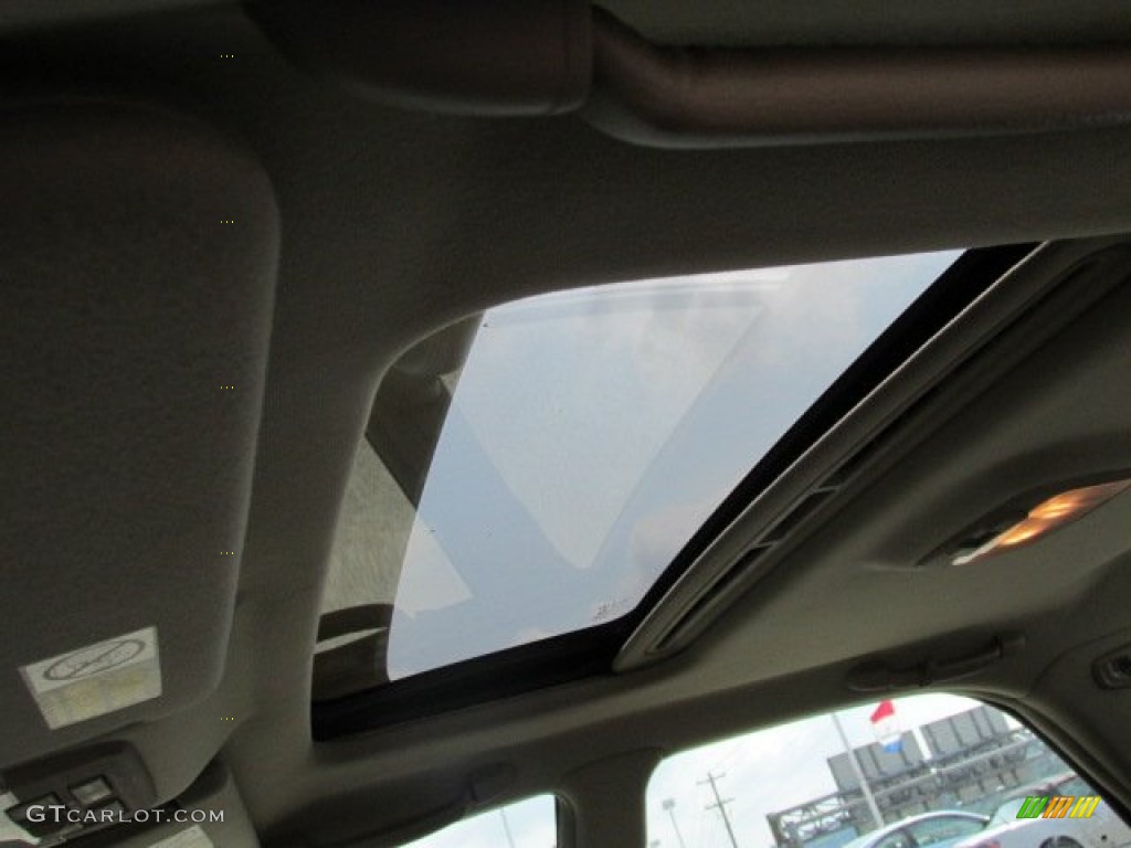 2005 XG350 L - Powder White Pearl / Beige photo #11