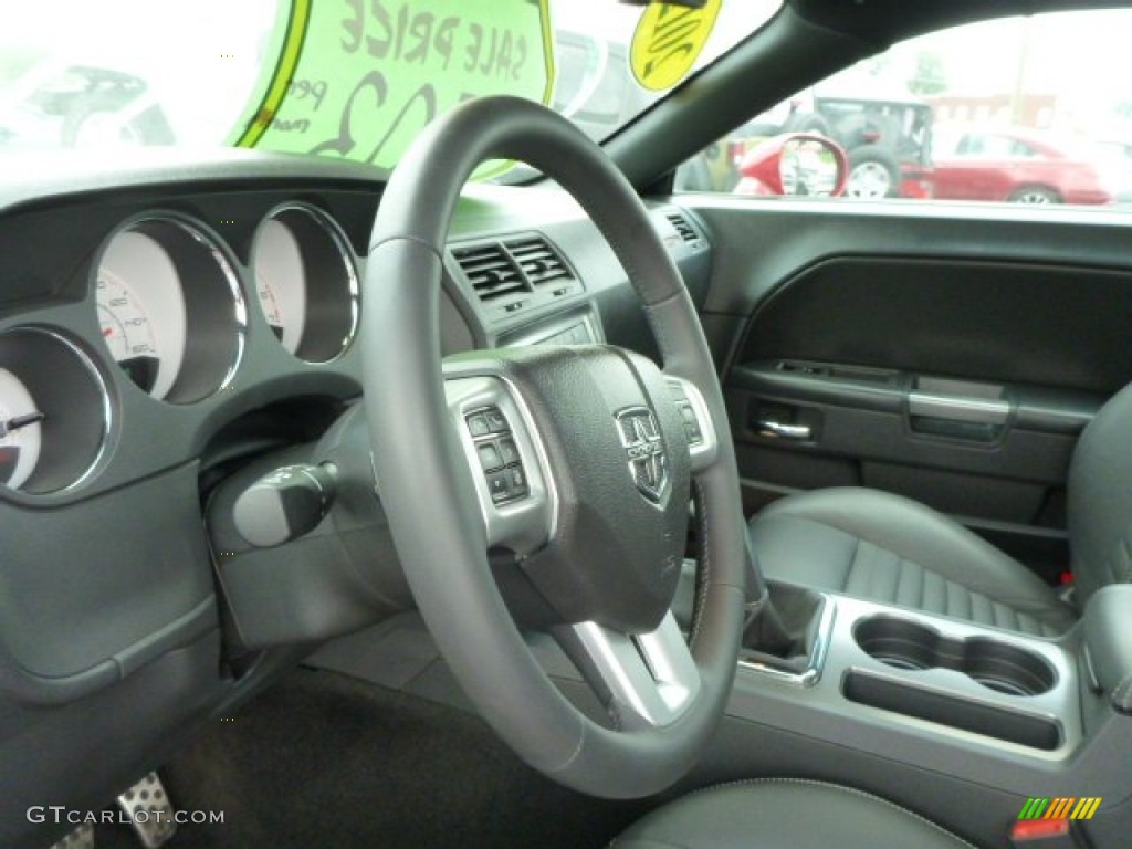 2012 Challenger R/T Classic - Redline 3 Coat Pearl / Dark Slate Gray photo #16