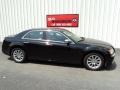 Gloss Black - 300 C Photo No. 2