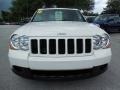 Stone White - Grand Cherokee Laredo Photo No. 14
