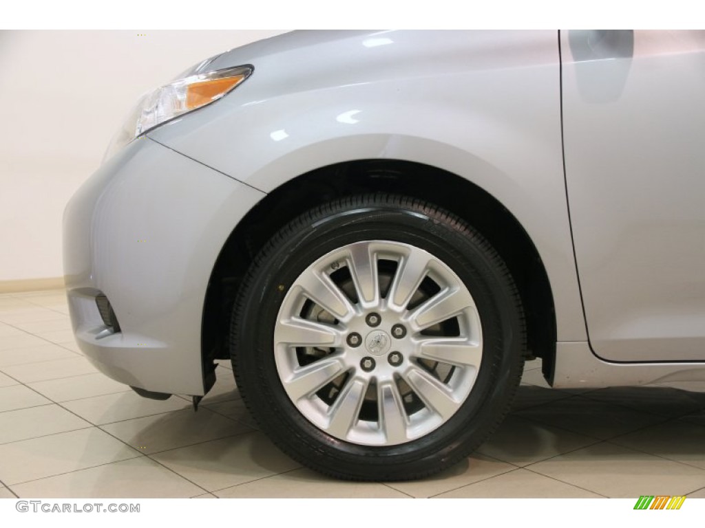 2012 Sienna LE AWD - Silver Sky Metallic / Light Gray photo #19