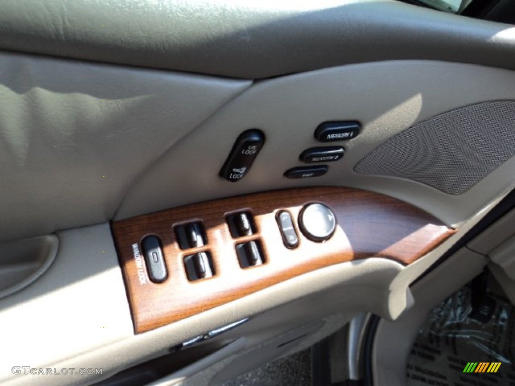 2000 Park Avenue  - Light Bronzemist Metallic / Taupe photo #12