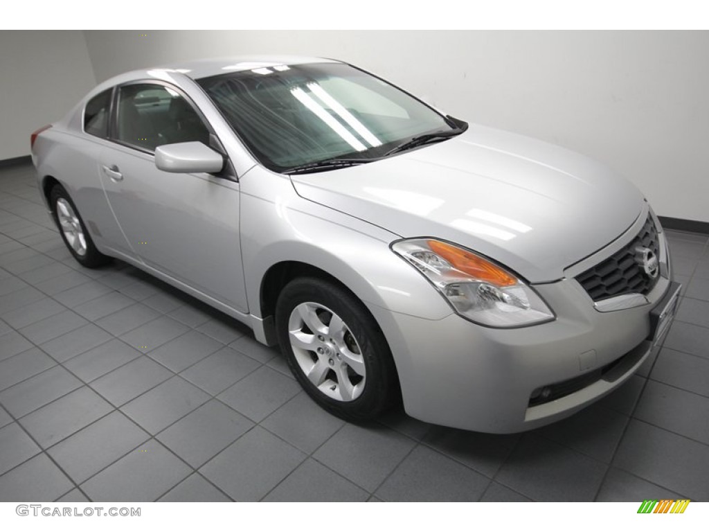 2008 Altima 2.5 S Coupe - Radiant Silver Metallic / Charcoal photo #8