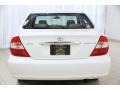 Super White - Camry XLE Photo No. 16