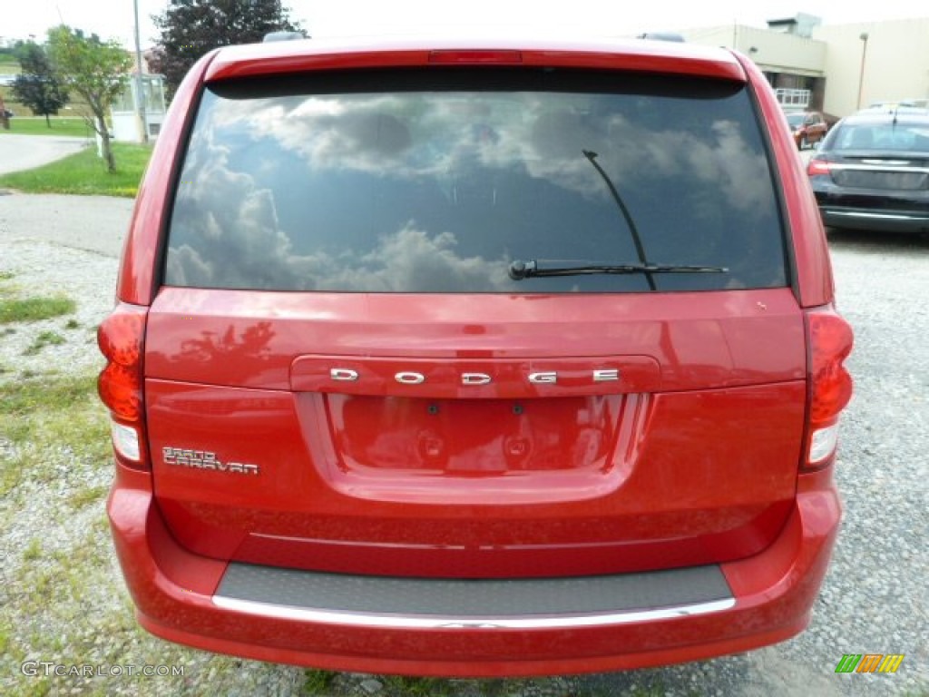 2013 Grand Caravan SXT - Redline 2 Coat Pearl / Black/Light Graystone photo #4