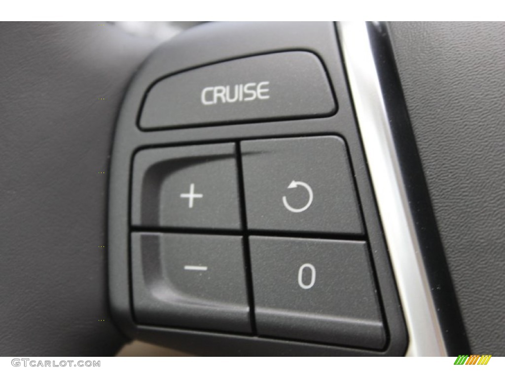 2014 Volvo S60 T5 Controls Photo #83601819