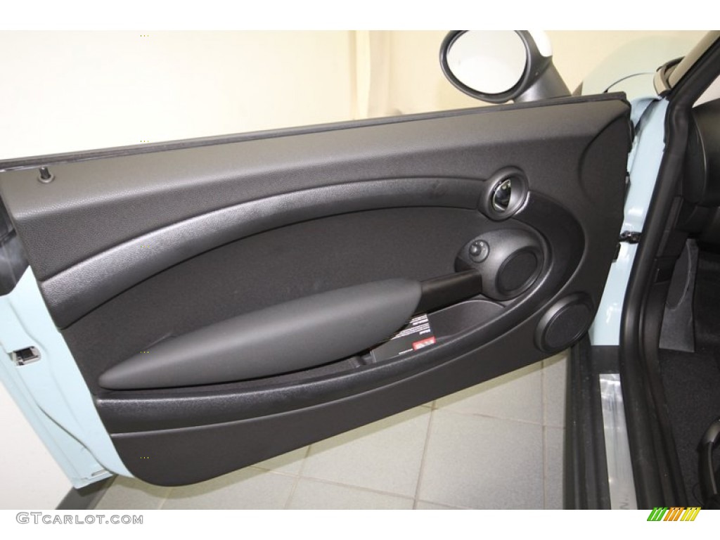 2013 Cooper Hardtop - Ice Blue / Carbon Black photo #13