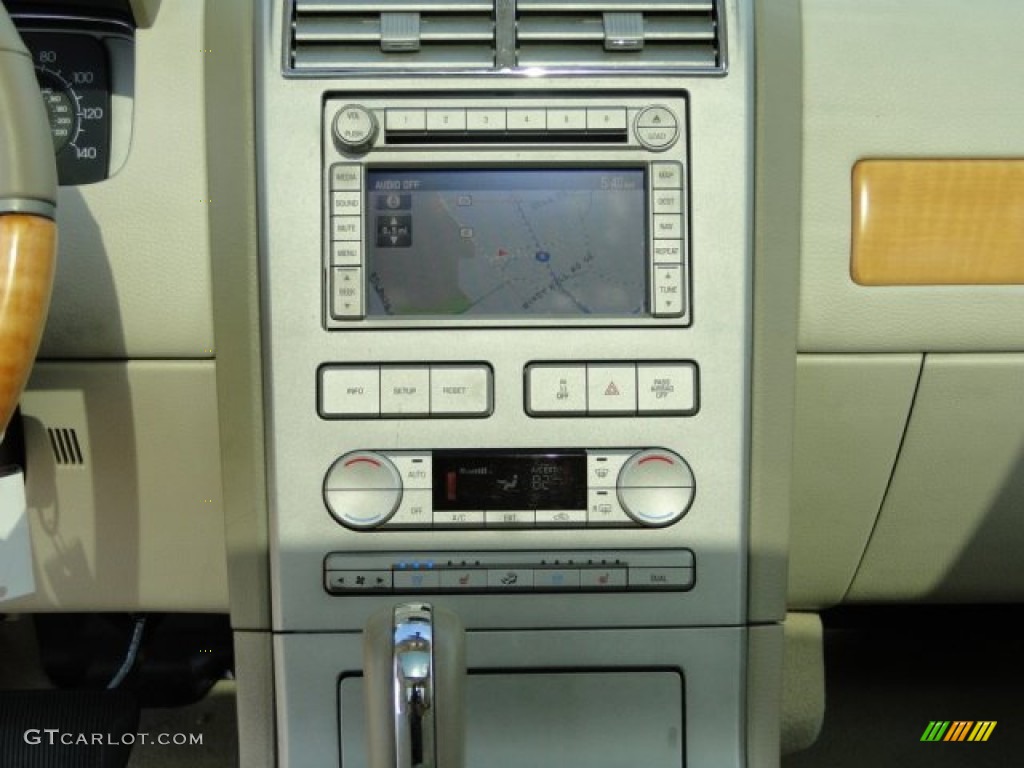 2007 MKX AWD - White Chocolate Tri Coat / Medium Camel photo #19