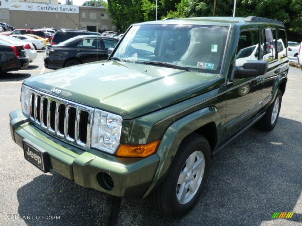 2007 Commander Sport 4x4 - Jeep Green Metallic / Medium Slate Gray photo #3