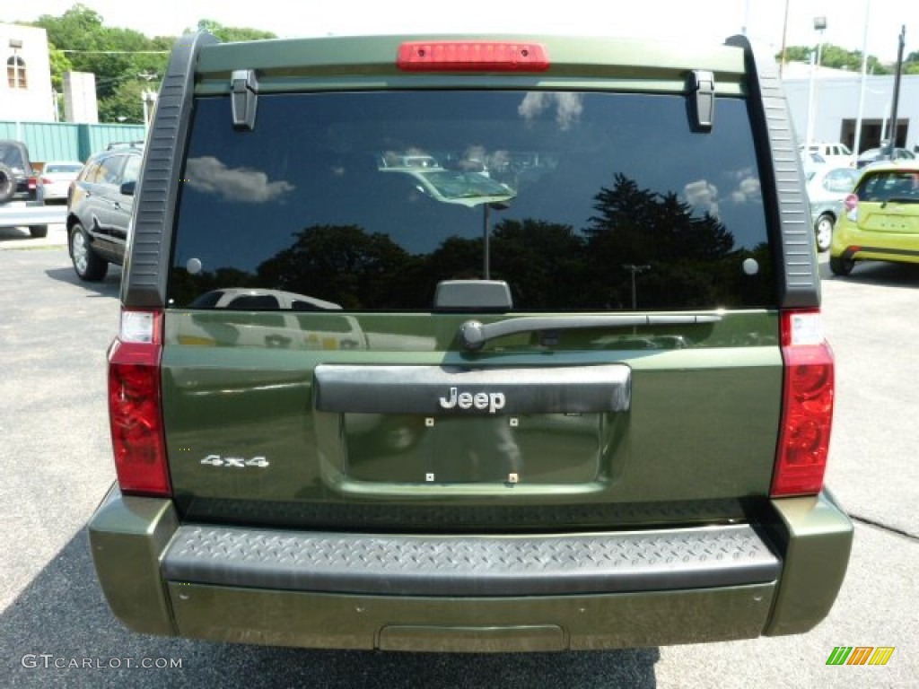 2007 Commander Sport 4x4 - Jeep Green Metallic / Medium Slate Gray photo #12