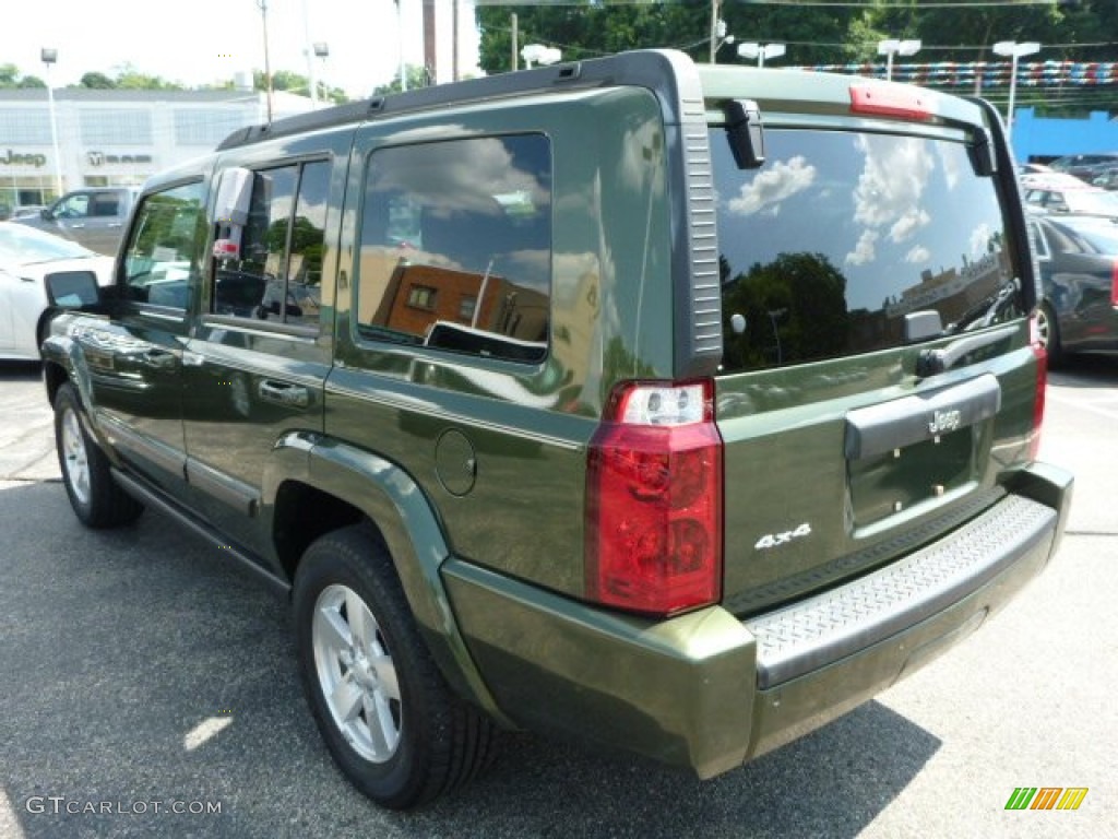 2007 Commander Sport 4x4 - Jeep Green Metallic / Medium Slate Gray photo #13