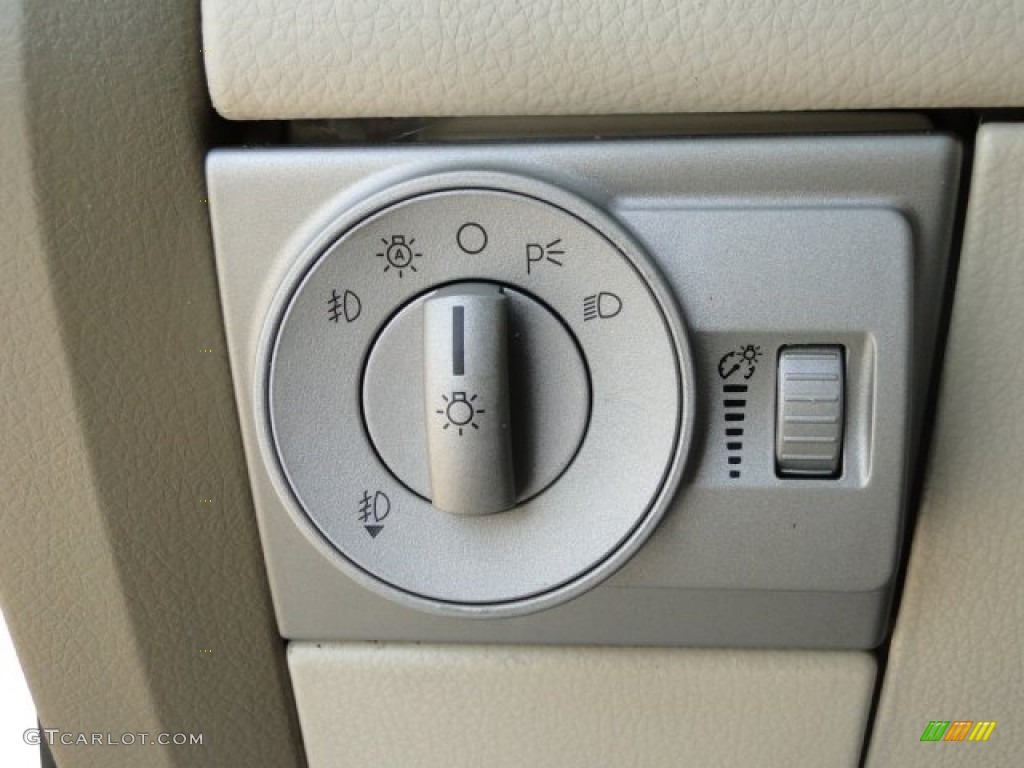 2007 MKX AWD - White Chocolate Tri Coat / Medium Camel photo #36