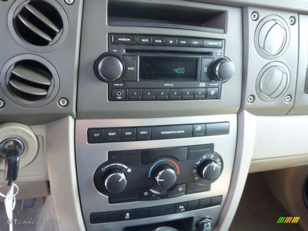 2007 Commander Sport 4x4 - Jeep Green Metallic / Medium Slate Gray photo #18