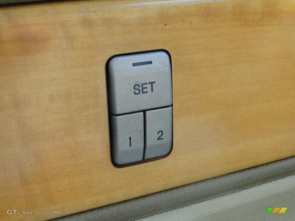 2007 MKX AWD - White Chocolate Tri Coat / Medium Camel photo #47