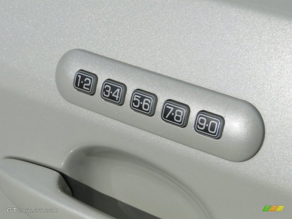 2007 MKX AWD - White Chocolate Tri Coat / Medium Camel photo #55